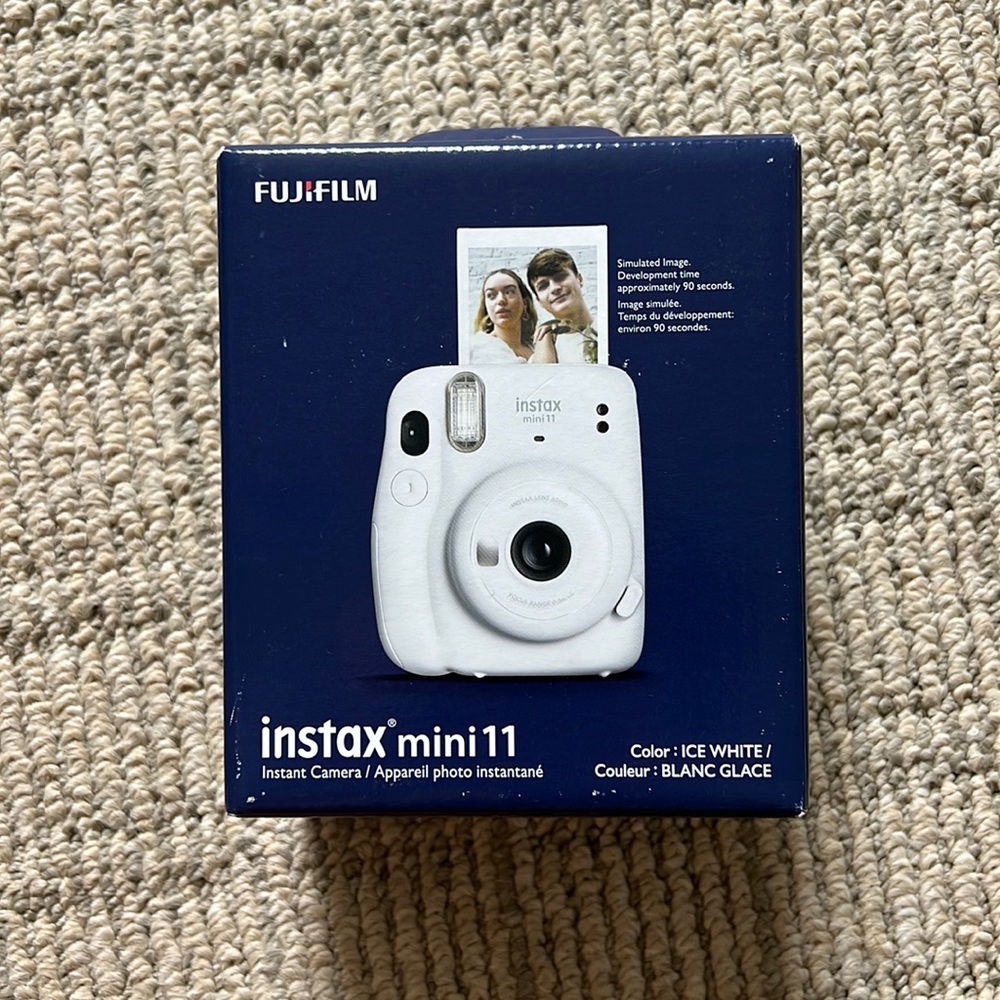 Brand new white Fujifilm Instax Mini 11